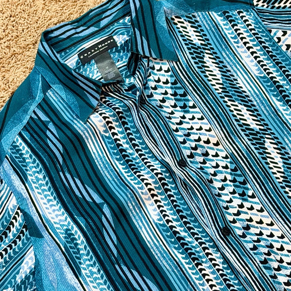 Vintage Crazy Horse By Liz Claiborne Women’s Short Sleeve Shirt Medium